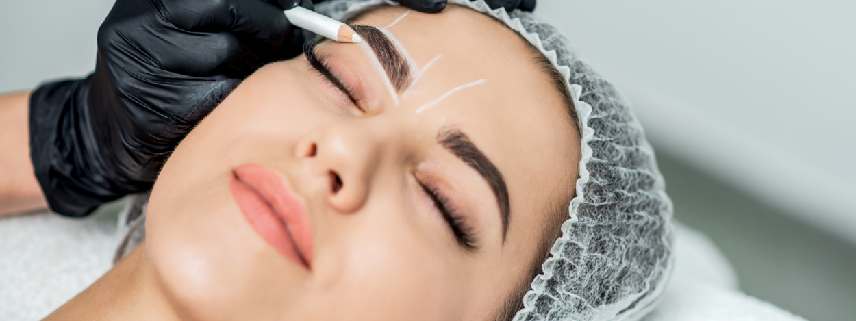 Microblading eyebrow treatment image
